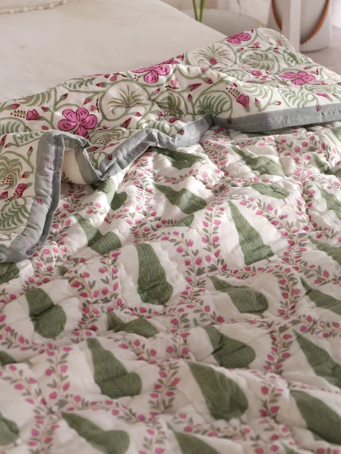 All Season Jaipuri Quilt | 100% Pure Cotton | Block Print | Single Bed - Aaru