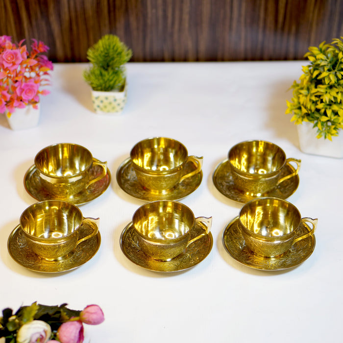 Set of 6 Cup and Saucer