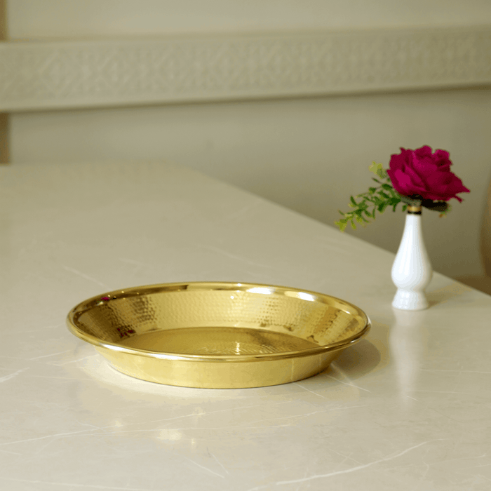 Brass Hammered Paraat with Glossy Finish