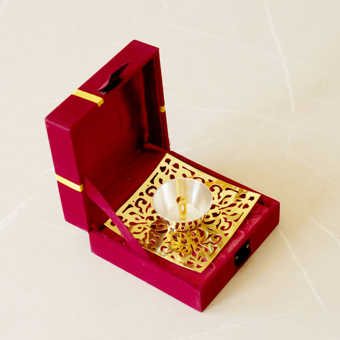 Brass Jaali Oil Lamp [Deepak] - Brass Globe
