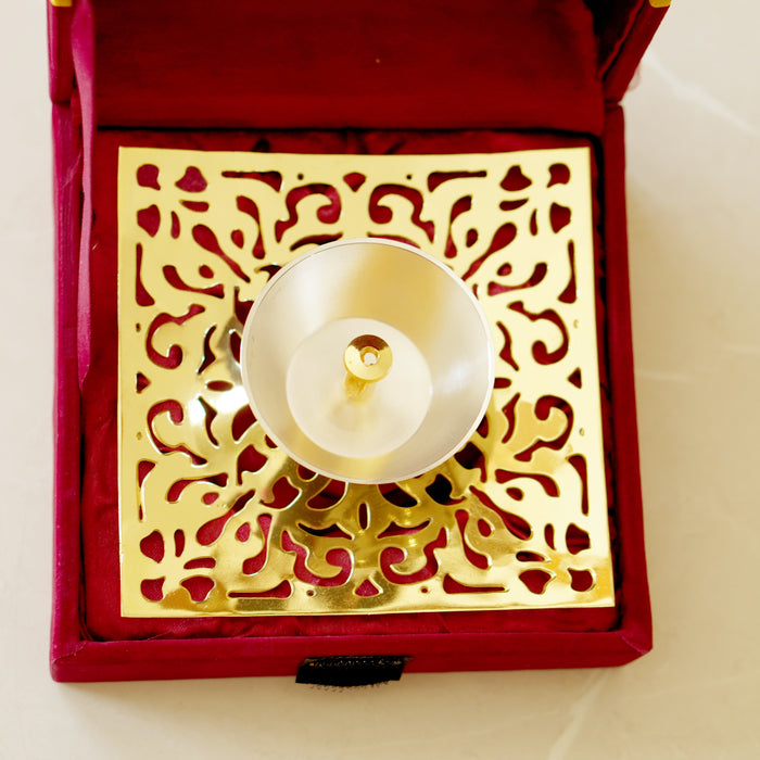 Brass Jaali Oil Lamp [Deepak] - Brass Globe