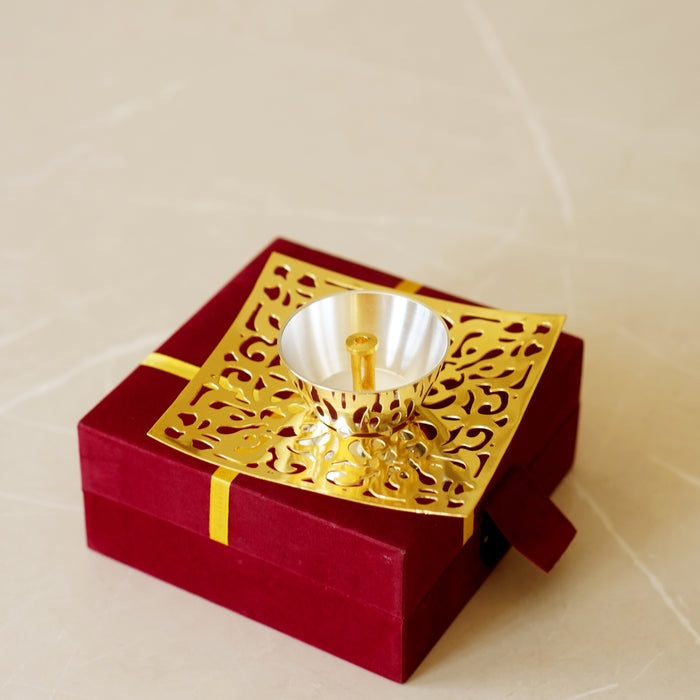 Brass Jaali Oil Lamp [Deepak] - Brass Globe
