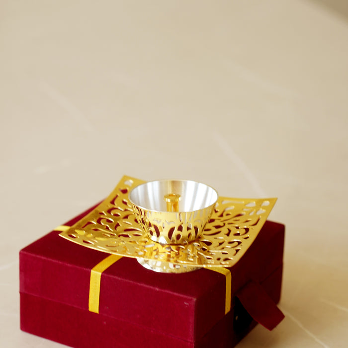 Brass Jaali Oil Lamp [Deepak] - Brass Globe