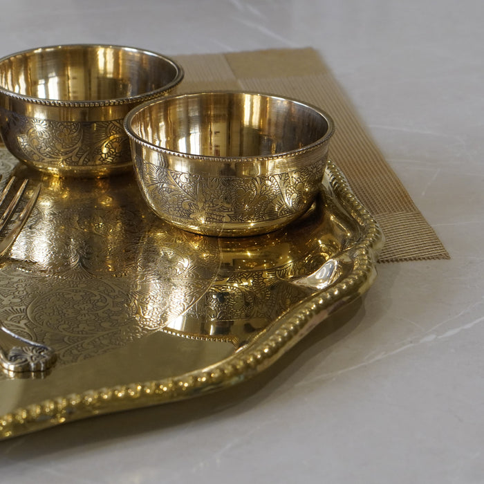 Brass Star Plate Dinner Set - Brass Globe