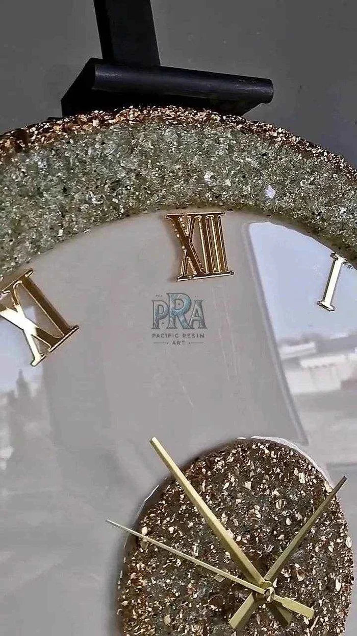 Glittering Resin Wall Clock | Luxury wall decor - Pacific Resin Art