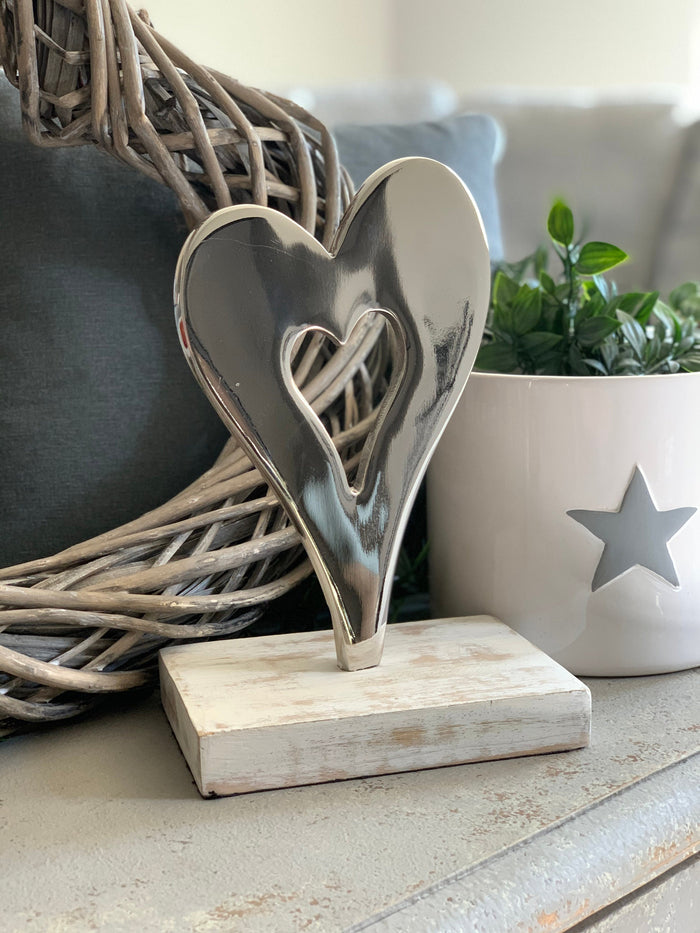 Stylised Table Top Heart